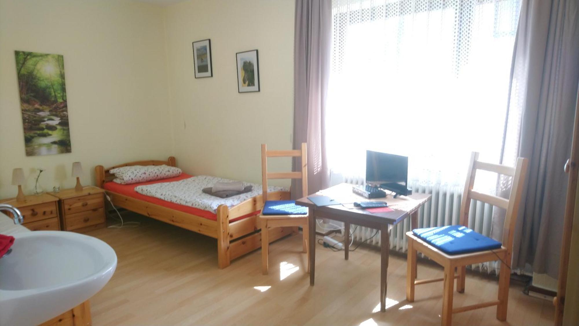 Gaestehaus Burgwald-Trekking Mittelsimtshausen Habitación foto